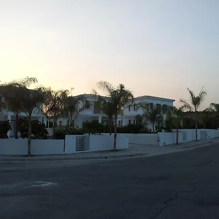Sea Front Villas Ακτή Κυβερνήτη