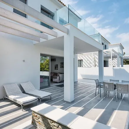 Sea Front Villas Villa Governors Beach