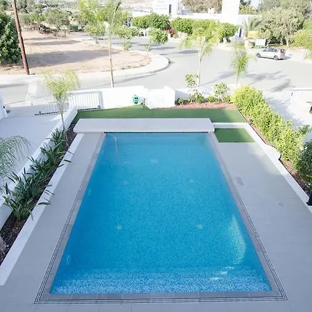 Sea Front Villas Villa Governors Beach