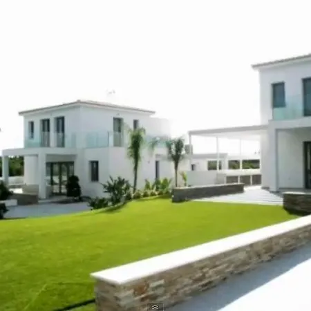 Villa Sea Front Villas *