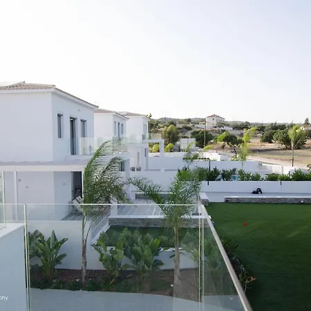 Villa Sea Front Villas Governors Beach